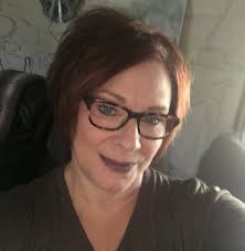 Where to find a custom cue set similar to the posted one?