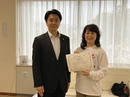 世界テコンドー」入賞の太田博子さん、小山みよし市長に結果報告 - 豊田経済新聞