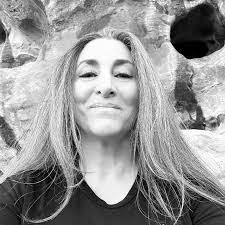 Callie Barker's Instagram, Twitter & Facebook