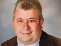 Kerry Martens's Instagram, Twitter & Facebook