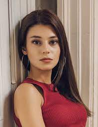 She was born in istanbul on september 6, 1994. Elif Dogan Dan Karantina Gunlugu Kultur Sanat Haberleri