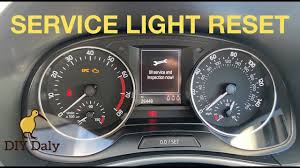 In diesem video seht ihr wie man bei einem škoda rapid spaceback monte carlo die inspektion zurücksetzen kann. Skoda Fabia Service Light Reset Youtube