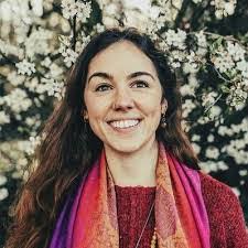 Shannon Flora's Instagram, Twitter & Facebook