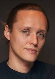 It also has a score of 77 out of 100 on metacritic, based on 20 critics, indicating generally favorable reviews. Bartosz Bielenia Filmweb