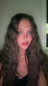 Mia Galloway's Instagram, Twitter & Facebook