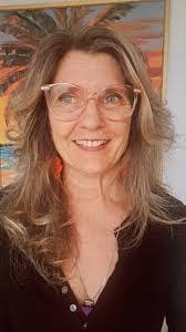 Sonia Walden's Instagram, Twitter & Facebook