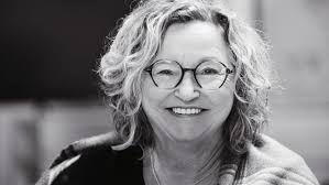 Voici l'avis de décès de Mme Florence Major, l'épouse du Sire Chevalier  Donald Philion. Entourée de sa famille, le 26 mars 2025, est décédée à  l'âge de 87 ans madame Florence Major,