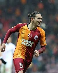 2014 yılında transferin gözde ismi olan başarılı orta saha oyuncusunun adı, o dönem galatasaray'la da anılmıştı. Son Dakika Galatasaray Da Sakatligi Bulunan Taylan Antalyali 2 Hafta Yok Fotomac
