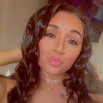 Deena Welsh's Instagram, Twitter & Facebook