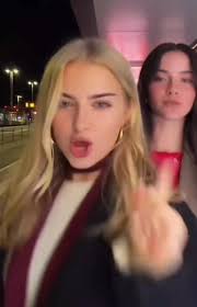 Helene(Emilia Pieske) @emilia 🥰😍🥰🥰