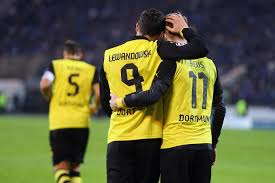 Marco reus and robert lewendowski of dortmund wear i love london shirts at the end of the bundesliga match between borussia dortmund and tsg marco reus snubs lewandowski hug & it is. Klopp Backs Reus To Fill Lewandowski Void Fourfourtwo