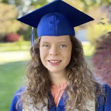 Ashlyn Baer started her college experience at Lipscomb University in  Nashville last month, including moving into a dorm! The end of her high  school run was also a whirlwind of good times,