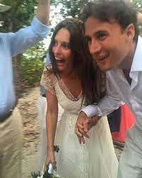 Ella Woodward Et Matt Mills Mariage Boheme De Reve Sur L Ile Moustique Deliciously Ella Wedding