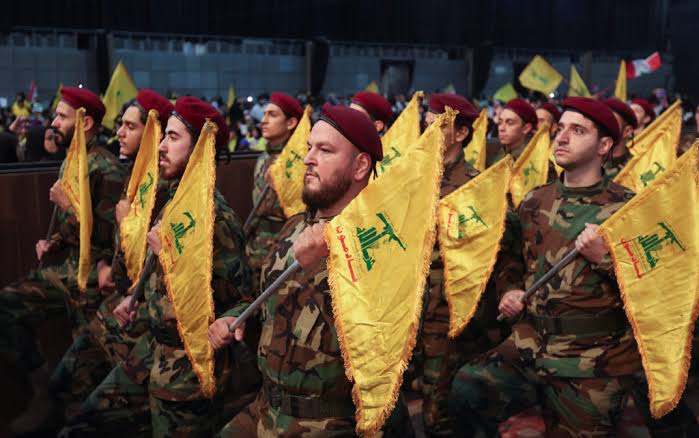 Iran-backed groups offer thousands of fighters to help Hezbollah against  Israel | PBS News