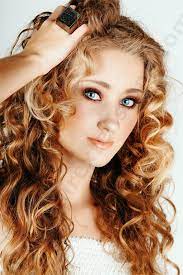Trending Top 5 Hot Blonde Hair Shades Beautiful Blonde Hair Hair Color Pictures Hair Color Pictures Highlights