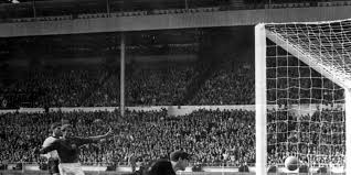 Egal ob internationales pokalspiel, länderspiel oder einfach nur freundschaftsspiel: Das Wembley Tor Jahrt Sich Zum 50 Mal Vaterland Online