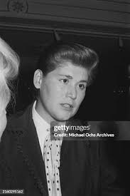 49,567点のOctober 8thの写真と高解像度写真