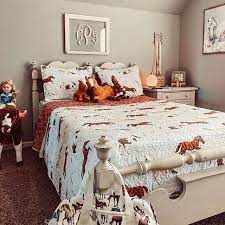 So long sterile while tiles and marble, lets usher in fun colors, natural accents and a little cowgirl pizzazz to the kitchen. Rod S Western Palace On Instagram How Cute Is This Little Cowgirl S Bedroom Rustic Bedroom Design Cowgirl Bedroom Pallet Furniture Bedroom