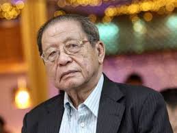 Dap advisor lim kit siang, in his speech at the 'save malaysia' congress held at the shah alam convention centre on sunday video penuh ucapan pemimpin veteran dap dan anggota parlimen tanjung iskandar, lim kit siang yang turun berkempen. Kit Siang Dakwa Pas Panik Keluar Kenyataan Tidak Masuk Akal