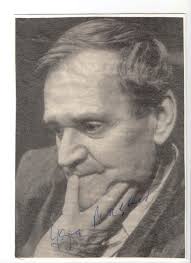 Vystudoval reálné gymnázium a za války byl nasazen v baťových závodech. Ilja Prachar Male Sketch Male Art