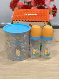 Berbaloi sebab ada 2 botol susu termasuk bekas susu lagi tau.sapa nak oder, boleh contact aku ye. 1sabah Tupperware Happy Bunny Bundle Set Botol Susu Facebook
