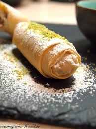 Mit Arabischen Mandelpasteten In Den Baklava Himmel Mandelfinger Assabih Bi Loz Rezepte Baklava Blitzkuchen Rezept