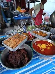 Kami selalu siap juga peduli kapanpun dimanapun memberikan panduan, melayani dan membicarakan masalah anda. Nasi Lemak Kuala Lumpur Restaurant Reviews Photos Phone Number Tripadvisor