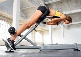 Quelle machine pour quel effet ? Avec Le Mode D Emploi Des Machines De Musculation Devenez La Reine De La Salle De Sport
