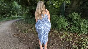 Controllo dellorgasmo telecomandato con un vibratore sotto il vestito dopo  una scopata arrapata a casa