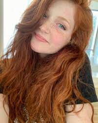 Fast streaming redhead katka playing underwater for most videos and daily updates. Pin By Juceth On Garotas Girls With Red Hair Beautiful Freckles Beautiful Redhead