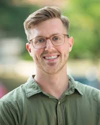 Robert Stoy's Instagram, Twitter & Facebook