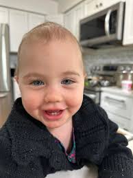 Sunny is always happy to help mommy in the kitchen 🌼💛