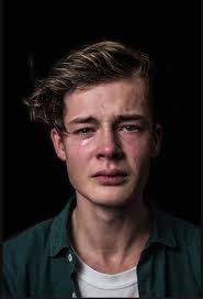 Anyone know a reasonable rate/person for someone to come and put up a wall  bracket and 55” tv for me in Douglas ? I'm happy to pay within reason ? Tia 