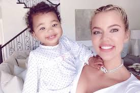 18 243 827 tykkäystä · 41 187 puhuu tästä. Khloe Kardashian And Her Long Nails Vs Mom Shamers Mamas Uncut