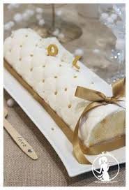 Cette Fois Ci Pour Des Amis J Ai Voulu Tester Une Buche Vanille Mangue Passion Pour Le Dessert Une Reussite Ils On Dessert Noel Buche De Noel Noel Cuisine
