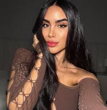 Shawn Cornwall's Instagram, Twitter & Facebook