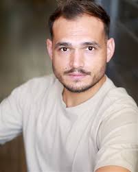 Tony Vigier • Comédien •