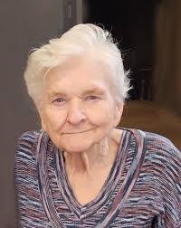 Tiffany Pettit's Instagram, Twitter & Facebook