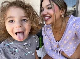 Evelyn Esquilin's Instagram, Twitter & Facebook