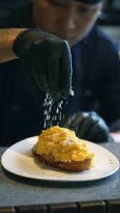 It’s breakfast o’clock ✨, So the only thing you should be doing right now  is grabbing your favorite breakfast 😍, Video by @reno_pete