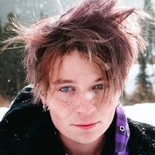 Christopher Hiett's Instagram, Twitter & Facebook