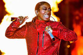 Missy Elliott Reveals Why She 'Didn't Ever' Want Her Mom to See Her Perform  Live — Until Now