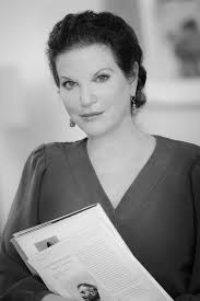 99 “Limit Breaking Female Founders” Share The Most Important Lessons  Learned From Their Experiences