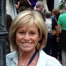 Donna Bargo's Instagram, Twitter & Facebook