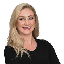 Kristin Drago's Instagram, Twitter & Facebook