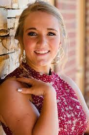 Jill Luttrell's Instagram, Twitter & Facebook