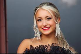 I began to take all the picture these days, can i see more? Perhaps the  best picture of you or together with friends. Show me your creativeness.