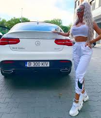 Blonda a postat recent cateva poze noi si apetisante. Loredana Chivu Pe Instagram I Like Who I M Becoming A Lot Positivevibes Goodmood Summer White Mystyle Evafamou My Style Fashion Cute Dresses