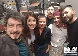 Diana del bufalo nasce a roma l'8 febbraio 1990 da dario del bufalo, architetto e archeologo, e ornella pratesi, soprano lirico. Paolo Ruffini E Diana Del Bufalo A Farina Kitchen Bild Von Farina Kitchen Rom Tripadvisor