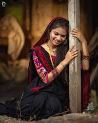 Village girl looks more beautiful, It is our culture of Saurashtra ♥️ #cultureofindia #saurashtra #villagegirl #photography #dilusphotography #gujjugirl #kathiyawadi #rabarilook #gujjulook